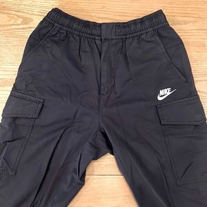 Nike Cargo Joggers